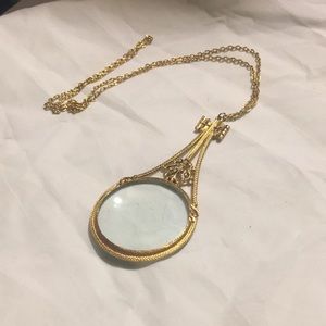 Florenza magnifying glass pendant